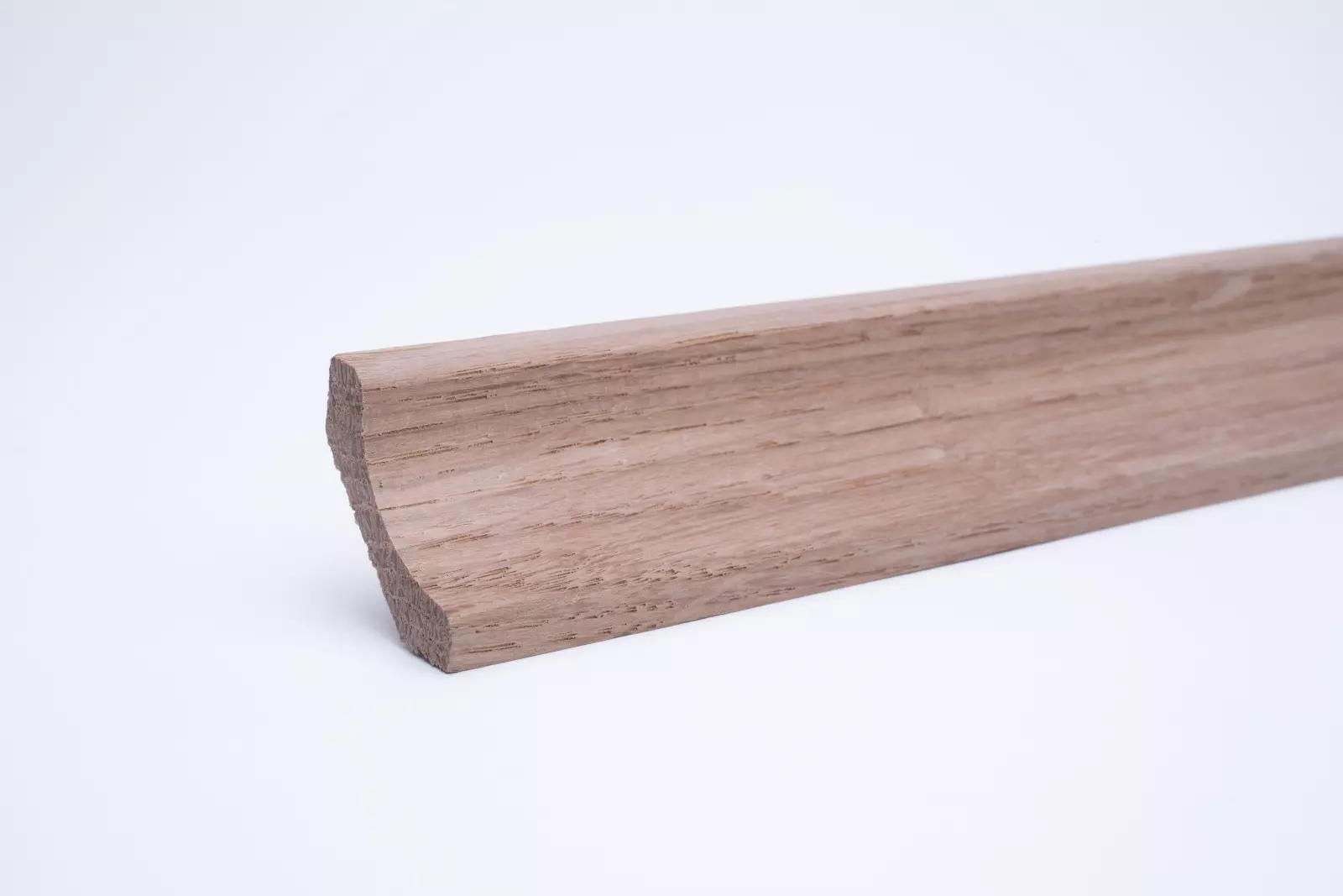 Real wood skirting as coved profile in oak untreated