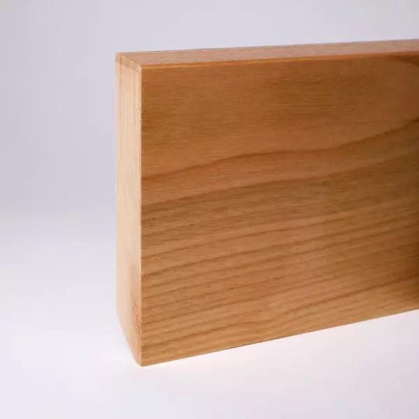 Solid wood skirting board with beveled 120mm - Cherry varnished