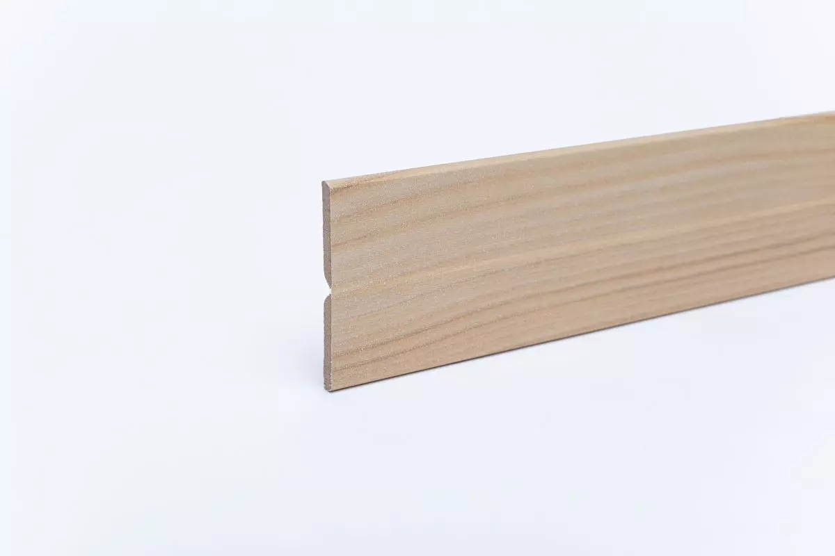 Knickleiste/Abschlusswinkel auf MDF-Träger in Holzoptik Kiefer