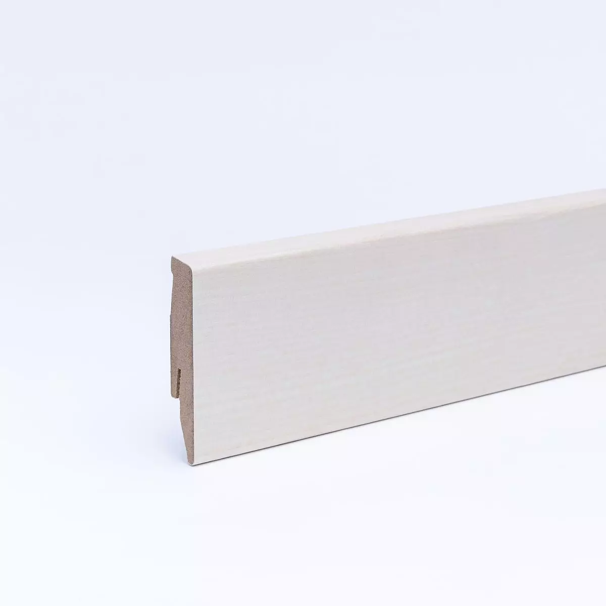 Veneer skirting 60 mm varnished maple