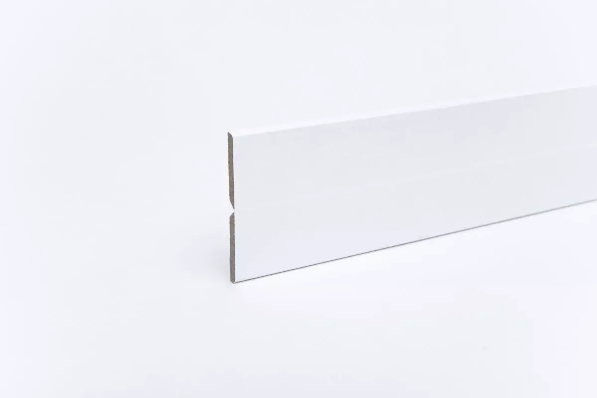 Knickleiste/Abschlusswinkel auf MDF-Träger Weiß