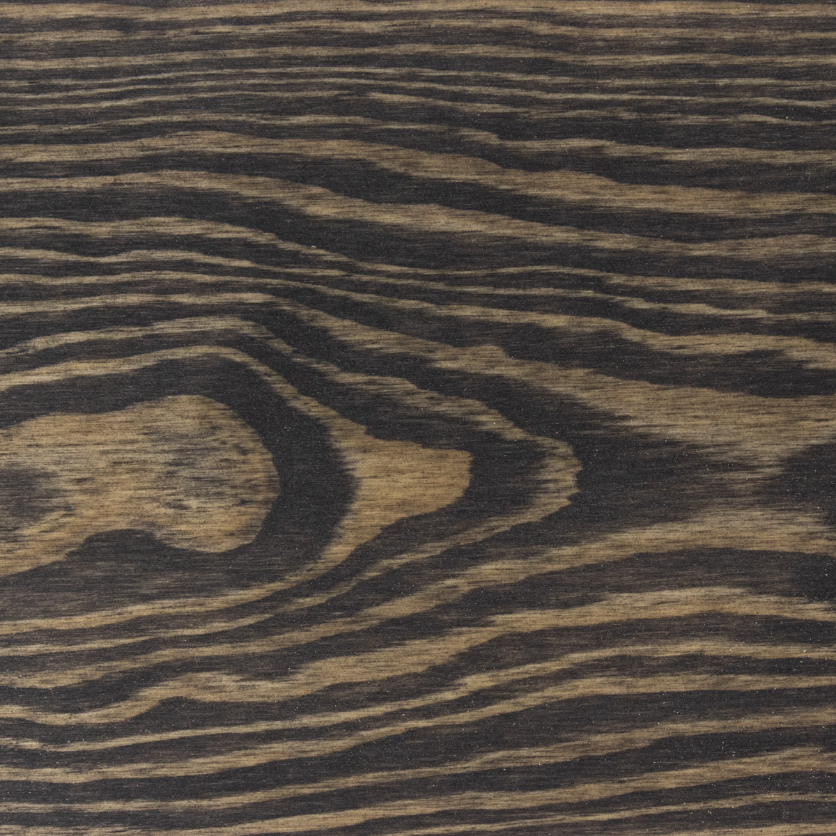 39m Sockelleiste massiv Kiefer gefast 60x16mm in Wenge geölt