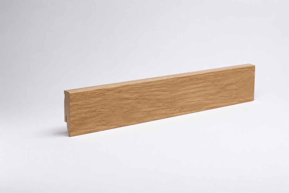Rodapié con acabado tipo madera 60 mm, roble claro