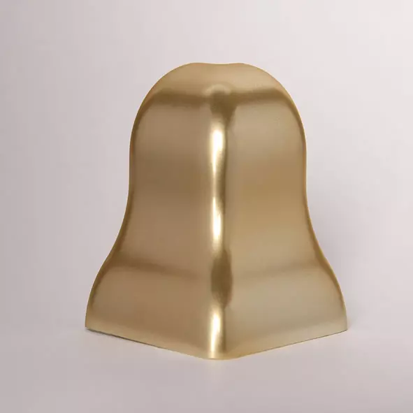 outer corner gold