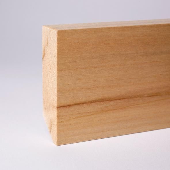 Rodapié de madera maciza cuadrangular 80 mm, arce lacado