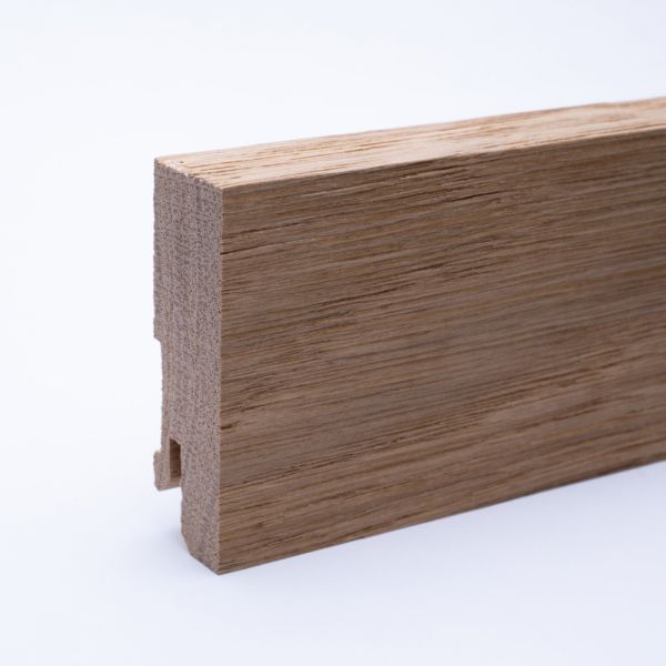 Plinthe en bois véritable carré 60 mm chêne laqué