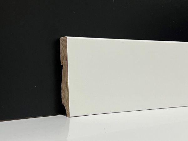 Plinthe en bois véritable avec à bord biseauté 78x16mm opaque blanc laqué RAL 9010