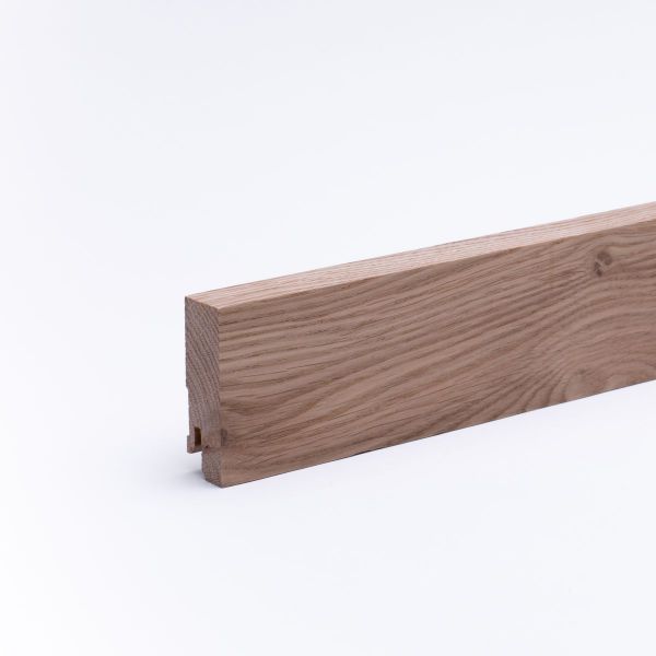 Plinthe en bois massif 60x16mm square - chêne laqué