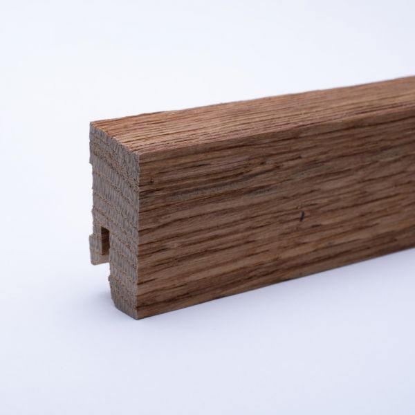 Massivholz Sockelleiste 40mm mit abgeschrägter Vorderkante - Eiche gebürstet und geölt