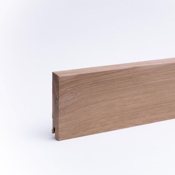 Battiscopa in legno massello 120x16mm bordo anteriore smussato - rovere laccato