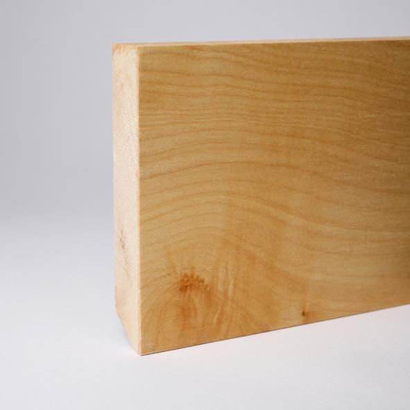 Plinthe en bois véritable carré 100 mm érable huilé