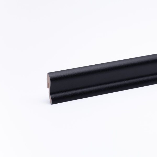 Rodapie con acabado tipo madera 40mm negro
