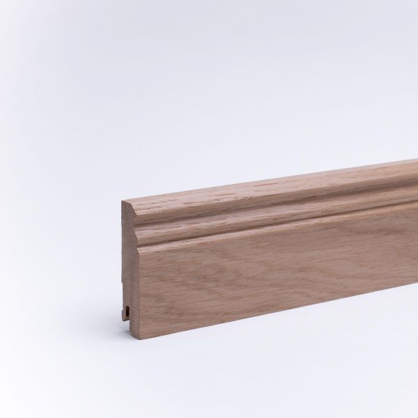 Zócalo de madera maciza 80x16mm Perfil de Berlín - roble lacado